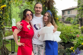 Фотография к новости: Наталья Королёва и Тарзан женили сына