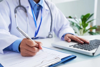 Фотография к новости: В Фонде медстрахования ответили на петицию за изменение системы ОСМС