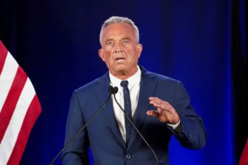 Фотография к новости: Роберт Кеннеди объявил о выходе из предвыборной гонки и призвал голосовать за Трампа