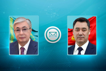 Фотография к новости: Токаев поздравил президента Кыргызстана с Днём Независимости