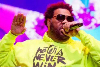 Фотография к новости: Американский рэпер Fatman Scoop умер на сцене во время выступления