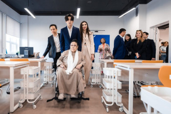 Фотография к новости: Школа имени легендарной Бибигуль Тулегеновой открылась в Астане: на открытие приехал Димаш