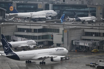 Фотография к новости: Хакеры атаковали авиадиспетчерскую службу Германии