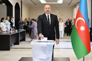 Фотография к новости: Правящая партия лидирует на прошедших в Азербайджане парламентских выборах