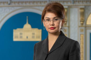 Фотография к новости: Аида Балаева отреагировала на инцидент с народной артисткой Казахстана в аэропорту Астаны