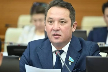 Фотография к новости: В "Ак жол" раскрыли новые факты о нарушениях Аскара Садыкова