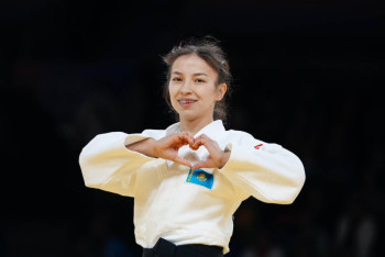 Фотография к новости: Акмарал Науатбек завоевала золотую медаль Паралимпиады