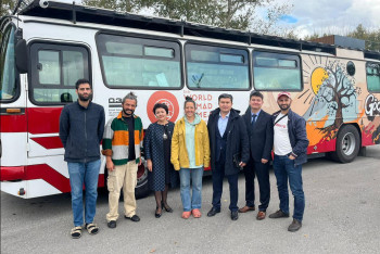 Фотография к новости: У блогеров из Турции по дороге в Астану сломался автобус