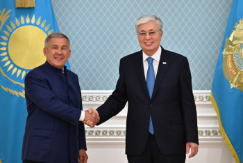 Фотография к новости: Президент Казахстана встретился с Раисом Татарстана