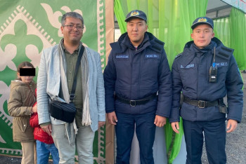 Фотография к новости: Гвардейцы помогли иностранцу найти потерявшуюся дочь во время Игр кочевников