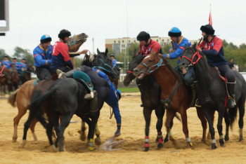 Фотография к новости: Показали мастерство: Казахстан всухую обыграл США в кок-бору на ВИК