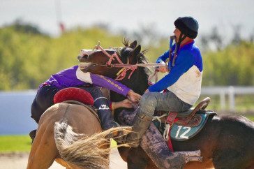 Фотография к новости: Казахстанцы завоевали "серебро" в кокбору на Всемирных играх кочевников