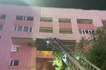 Фотография к новости: Пожар в многоэтажке произошёл в Караганде