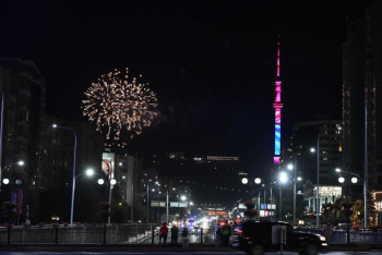 Фотография к новости: Жителей Алматы поздравили салютом за счёт спонсоров