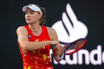 Фотография к новости: Елена Рыбакина узнала позицию в мировом рейтинге после снятия с турнира в Сеуле