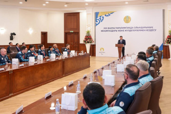 Премьер-министр наградил призёров Паралимпиады