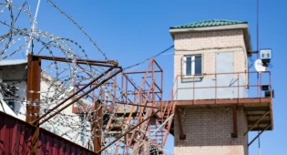 Казахстанского футболиста осудили за мошенничество