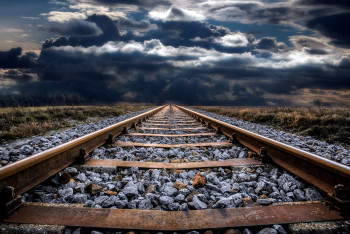 Мужчина попал под поезд в Шымкенте