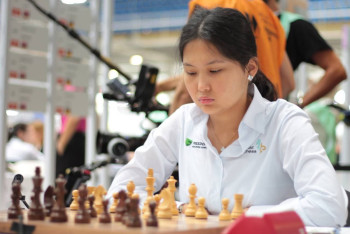 Фотография к новости: Казахстанки завоевали "серебро" Всемирной шахматной Олимпиады-2024