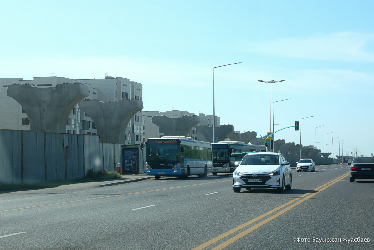 Мужчину нашли повешенным на эстакаде ЛРТ в Астане