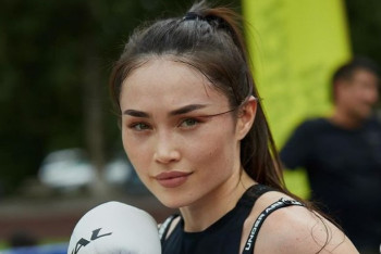 Фотография к новости: Танец камажай казахстанских спортсменок на турнире по ММА покорил соцсети