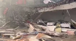 Жилой дом обрушился после взрыва баллона в кафе в Астане: есть пострадавшие