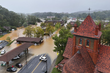 Фотография к новости: Число жертв урагана в США превысило 110 человек