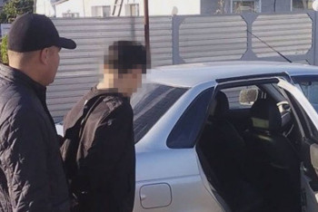 Фотография к новости: Полиция задержала 16-летнего закладчика