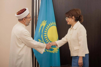 Фотография к новости: Аида Балаева обсудила сотрудничество с председателем Управления по делам религии Турции