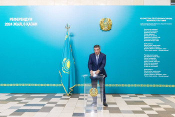 Фотография к новости: Премьер-министр страны отдал свой голос на референдуме