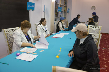 Фотография к новости: "Тихо, спокойно, организованно" - международный наблюдатель о ходе референдума по АЭС