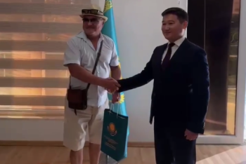 Фотография к новости: Казахстанцы в Анталье приняли активное участие в референдуме