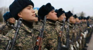 Причину смерти контрактника в Алматы назвали в Минобороны
