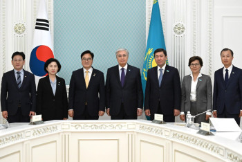 Фотография к новости: Проекты в автомобилестроении обсудил Токаев с главой Национальной Ассамблеи Республики Корея