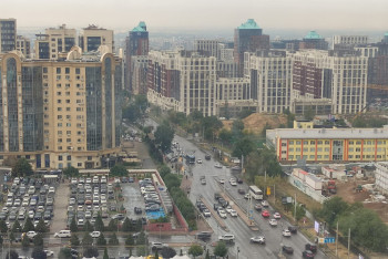 Штормовое предупреждение в Алматы: горожанам сообщили о правилах безопасности