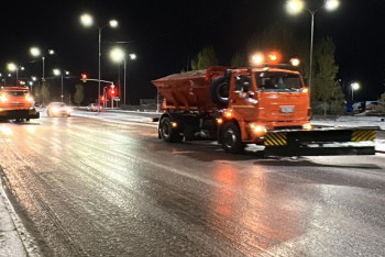 Фотография к новости: Коммунальные службы Астаны начали борьбу со снегом и наледью