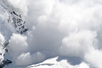Фотография к новости: Лавина накрыла шесть человек в Кыргызстане