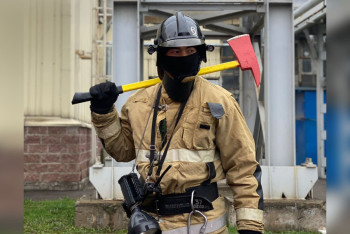 Фотография к новости: Мы не делим людей на плохих и хороших – пожарный из Алматы рассказал о своей работе