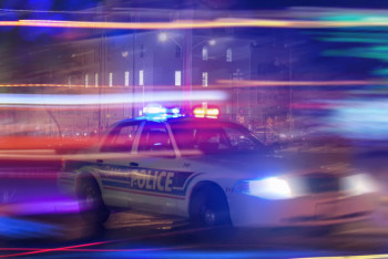 Фотография к новости: Болельщики устроили перестрелку после футбольного матча в школе в США