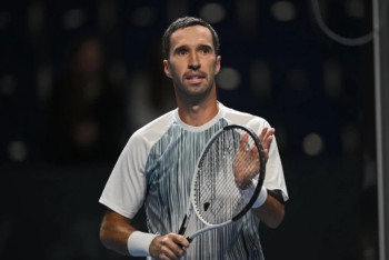 Фотография к новости: Михаил Кукушкин стартовал с победы на турнире во Франции