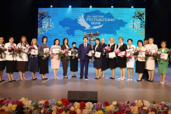 Сколько денег получили лучшие педагоги в Казахстане