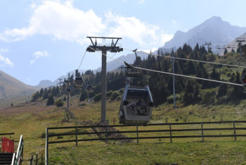 Фотография к новости: Туризм в Алматы бьёт рекорды: чем город привлекает иностранцев