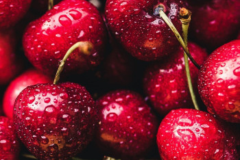 Фотография к новости: Мужчина едва не умер из-за вишневой косточки в Алматы