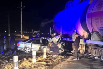 Три человека погибли при столкновении авто с локомотивом в Акмолинской области