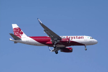 Фотография к новости: Из-за сильного тумана самолёт из Атырау не смог приземлиться в Актау и дважды возвращался назад