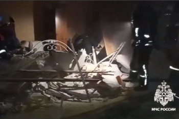 Самогонный аппарат взорвался и разнёс две квартиры в многоэтажке