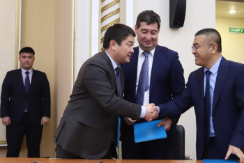 Фотография к новости: Акимат Мангистауской области и нефтяные компании подписали меморандум