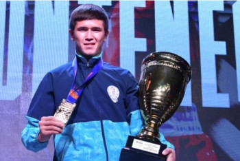 Фотография к новости: Уникальный казахстанец признан лучшим боксером чемпионата мира