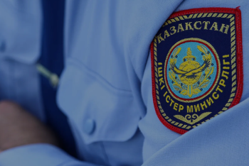 Фотография к новости: Факт смерти рабочего на строящемся заводе расследуют в Караганде