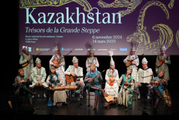 Фотография к новости: Уникальные экспонаты из Казахстана впервые представили на выставке во Франции